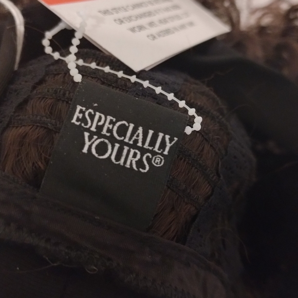 NWT Especially Yours Curly Synthetic Wig - Picture 13 of 15